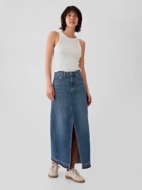 GAP Denim Maxi Skirt / Long Jean Skirt Super Cute Frayed Hem
